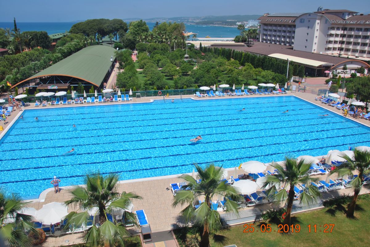 imagini hotel LONICERA RESORT